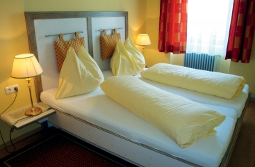 Hotel Edelweiss - Bierhotel Loncium ***