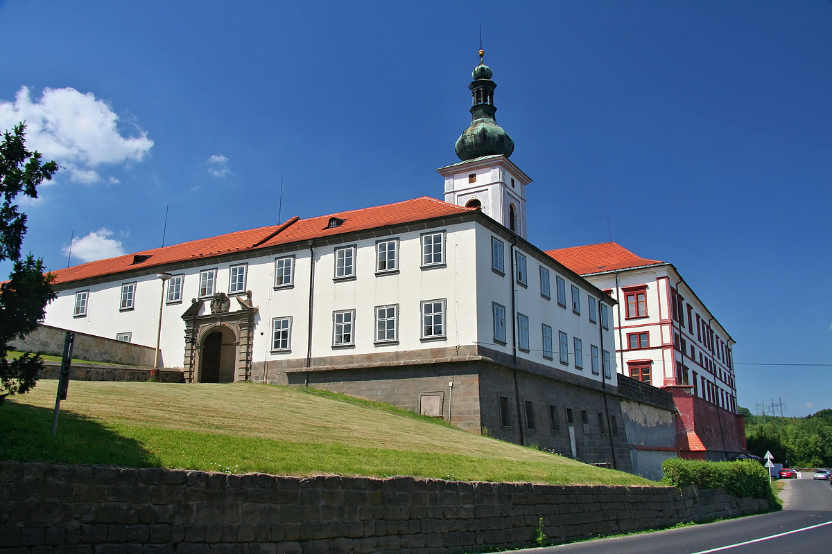 Zákupy, zámek