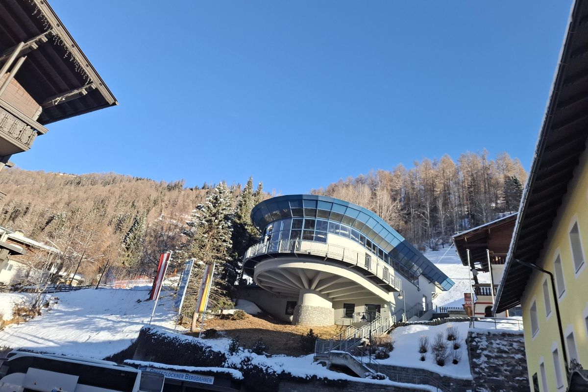 Dolní stanice lanové dráhy v Heiligenblutu