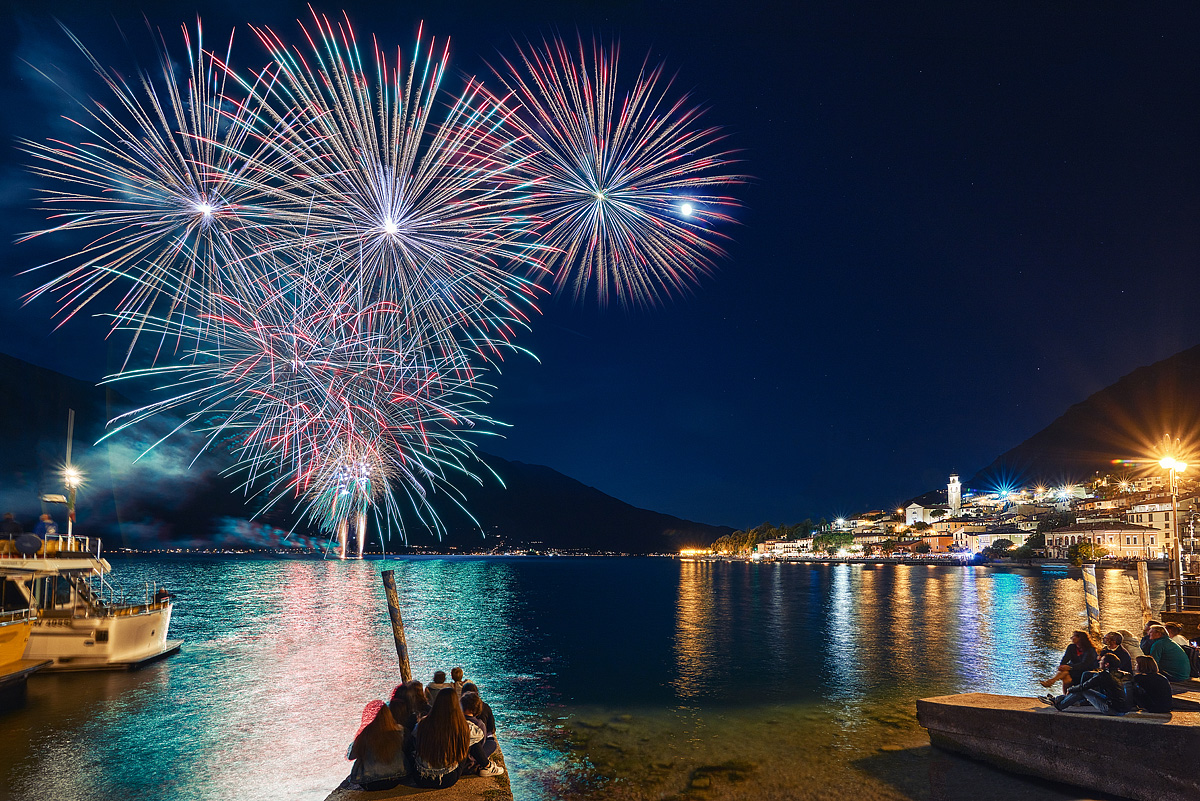 Silvestr u alpského jezera Lago di Garda