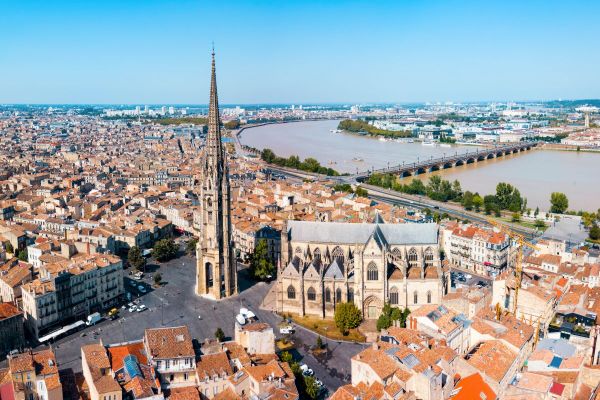 Letecký pohled na Bordeaux