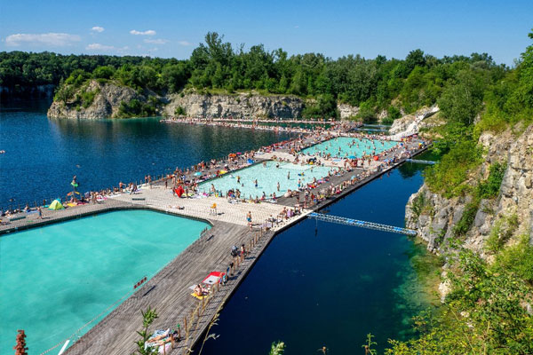 Koupaliště Zakrzówek proslulo jako „polské Maledivy“