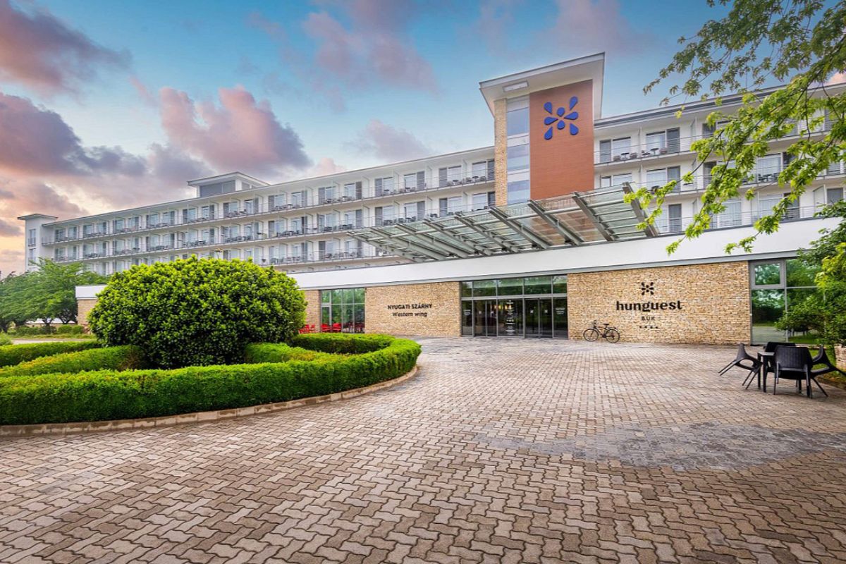 Hotel Repce Gold